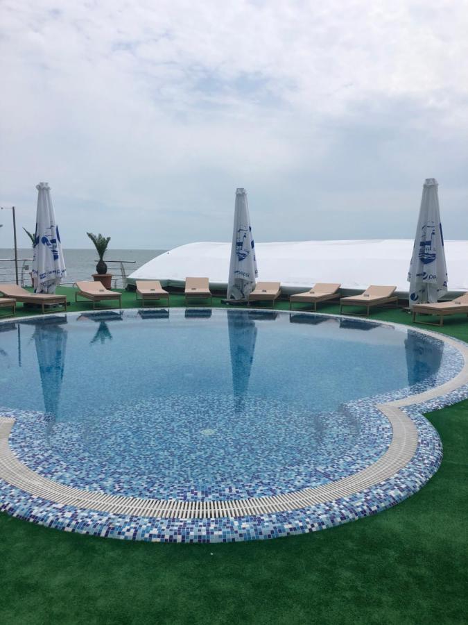 Maristella Marine Residense Hotel Apartment オデッサ エクステリア 写真