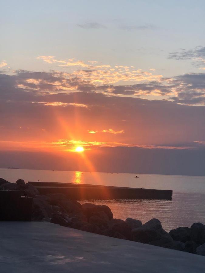 Maristella Marine Residense Hotel Apartment オデッサ エクステリア 写真