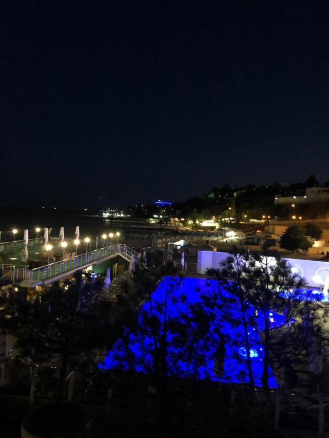 Maristella Marine Residense Hotel Apartment オデッサ エクステリア 写真
