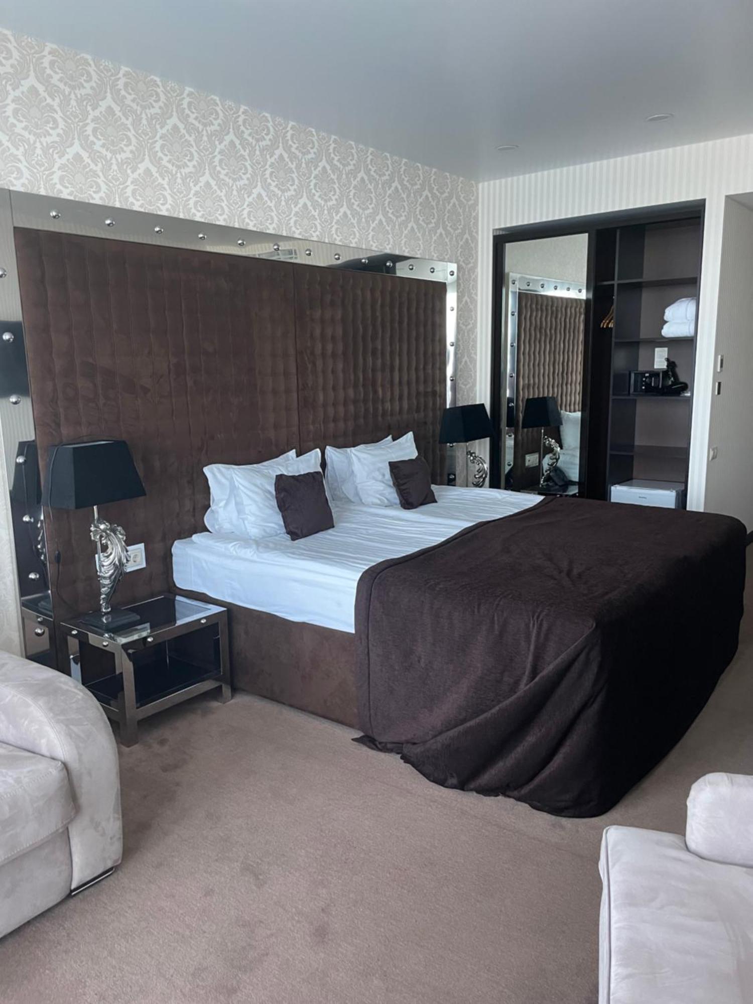Maristella Marine Residense Hotel Apartment オデッサ エクステリア 写真