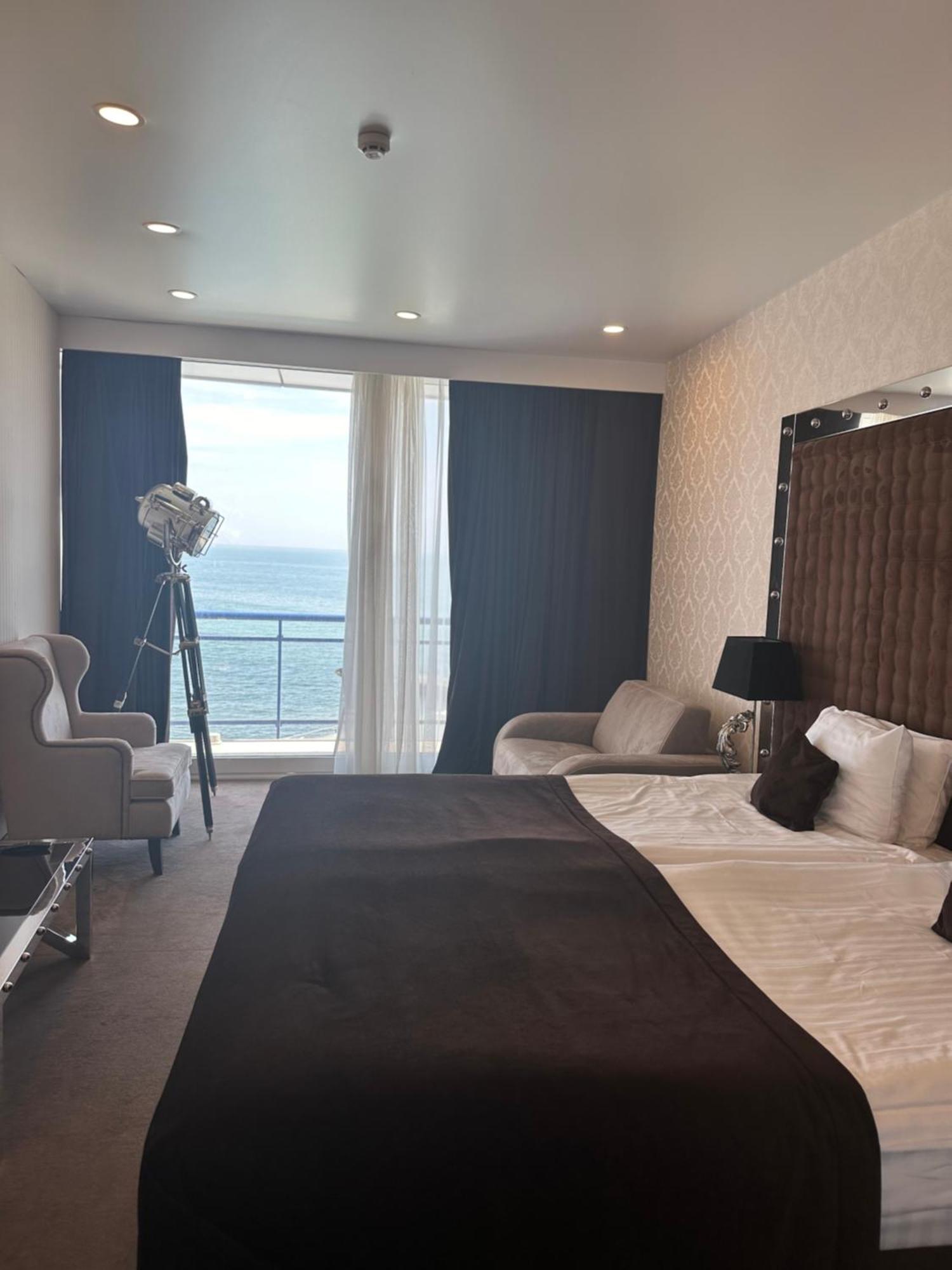 Maristella Marine Residense Hotel Apartment オデッサ エクステリア 写真