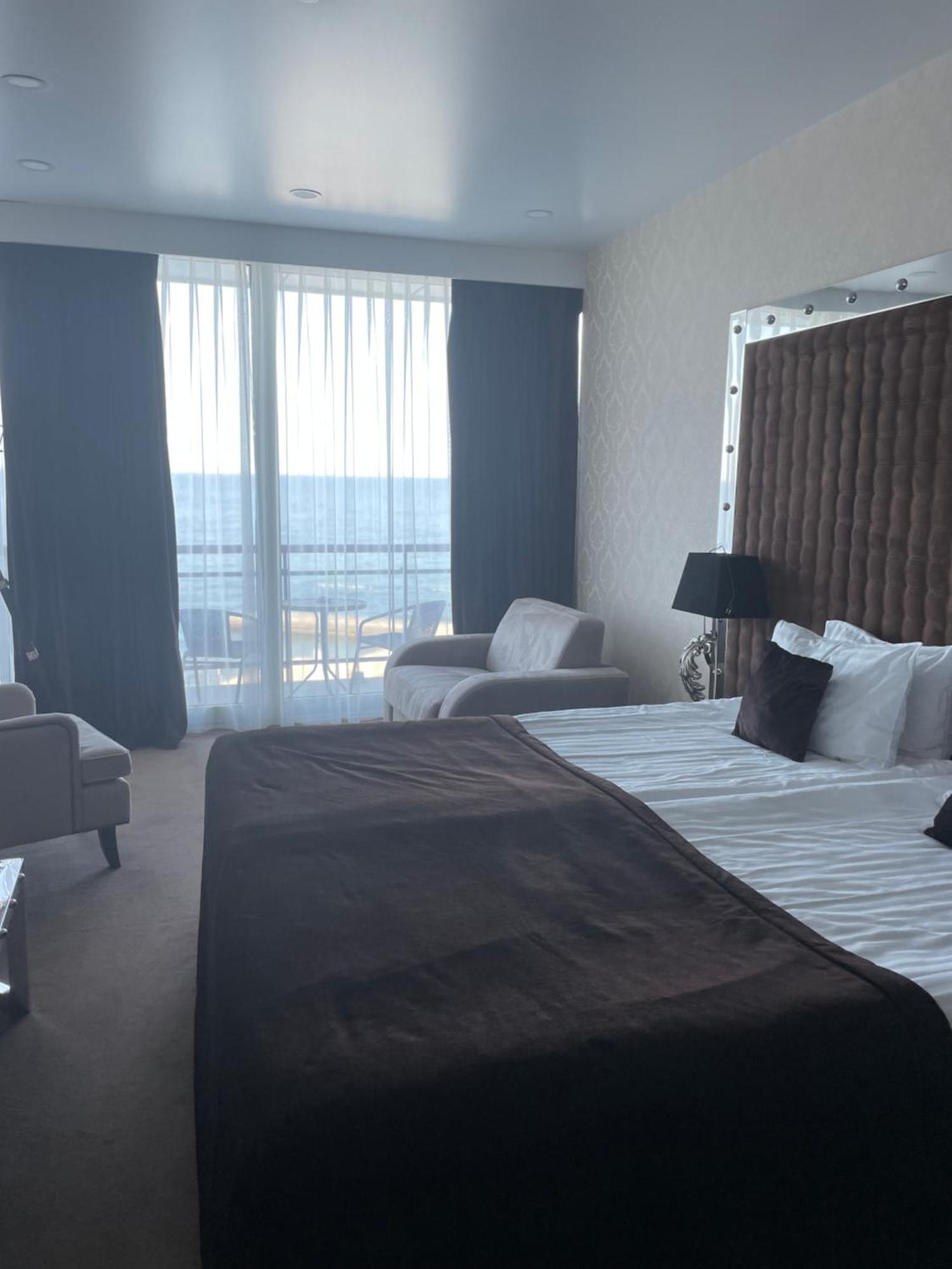 Maristella Marine Residense Hotel Apartment オデッサ エクステリア 写真