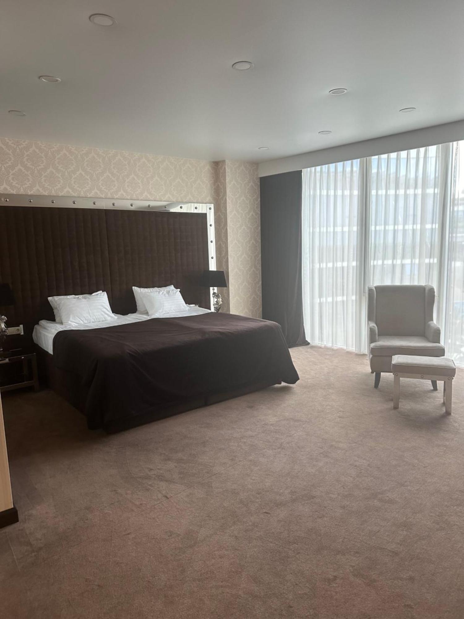 Maristella Marine Residense Hotel Apartment オデッサ エクステリア 写真